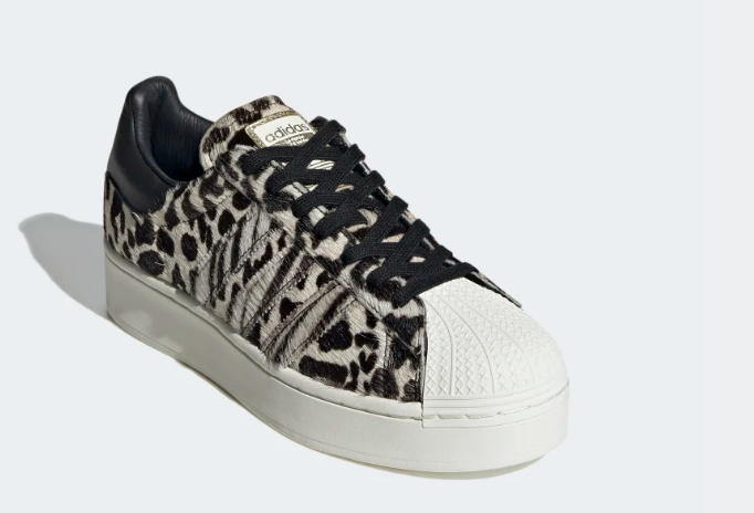 Superstar discount zebra adidas