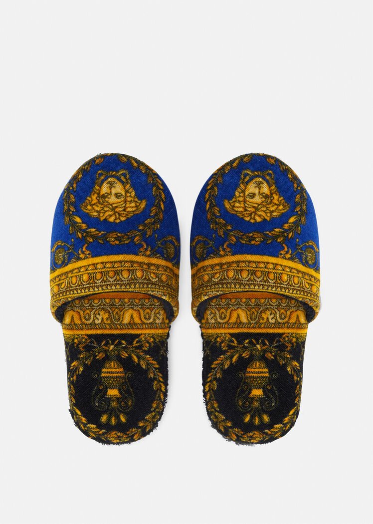blue versace dress shoes $849.00 !! VERSACE MEN'S ICONIC BLUE SUEDE LOAFERS SHOES MARKED SIZE 40